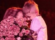 Шестилетний сын Тины Кароль впервые побывал на концерте мамы