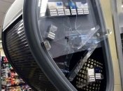 "Били на очах у дітей": дружина маріупольця розповіла, за що її чоловік розгромив АТБ сокирою (відео)