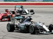 Хэмилтон и "Мерседес" сохранили лидерство в зачетах Формулы-1