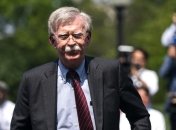 Джон Болтон рассказал о критическом отношении Трампа к Макрону