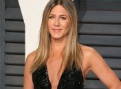 Дженнифер Энистон снялась в пикантной фотосессии для популярного глянца