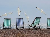 Не время отдыхать: две трети украинцев отказались от отпуска