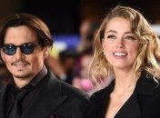 "Я этого не хотела": Эмбер Херд ударила по голове Джонни Деппа