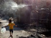 Пожар в лагере для мигрантов в Греции: тысячи людей лишились убежища