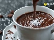 Сіль підкреслює солодкий смак гарячого шоколаду (зображення створено за допомогою ШІ)