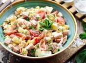 Очень вкусный и сытный салат