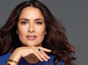 Сальма Хайек показала, как выглядит без макияжа