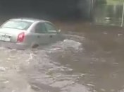 Апокалипсис сегодня: Днепр накрыла непогода, ливень затопил улицы (видео)