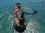 Танкер Delfi наконец-то подняли: из лежачего в стоячее положение