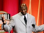 Игровая майка Майкла Джордана продана на аукционе за $173 тысячи