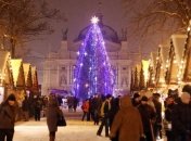 Львов зажег новогоднюю елку на центральном проспекте