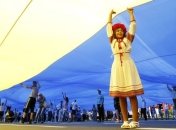 Украинцев спросили: "Считаете ли Вы себя счастливым человеком?" 