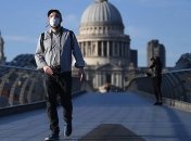 В Британии - почти полторы тысячи жертв COVID-19