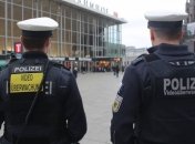 Немецкая полиция подозревает в подрыве авто в Берлине "русскую мафию"