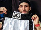 Внук Мохаммеда Али дебютировал в боксе в шортах легендарного дедушки