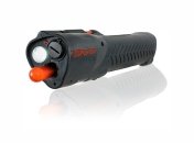 Разработан ''боевой фонарик'', который стреляет перечной капсулой