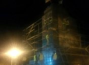 В Харькове постамент, с которого снесли Ленина, огородили лесами