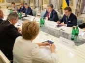 Порошенко рассказал, что ждет Украину в следующие пять лет