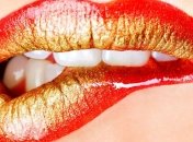 Как отучиться кусать губы? 