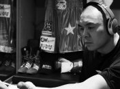 Китайский гигант трижды ронял соперника на канвас, а тот свел бой к ничьей (видео)