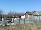 В Марьинке и Красногоровке повреждены 10 домов из-за обстрела боевиков