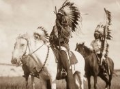 Жизнь индейских племен в редких снимках 100-летний давности (Фото)