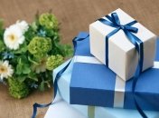 З Днем ангела, Алла та Лариса! Красиві листівки і картинки українською для привітання на іменини