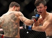 Один из самых зрелищных боев в истории UFC (Видео)