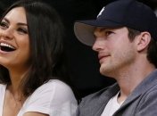 Мила Кунис и Эштон Катчер засветились вместе с дочкой на вечеринке