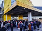 Ikea приостановила работу в России