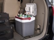Холодильник в багажнике авто