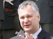 Бывшего министра обороны Сербии обвинили в коррупции