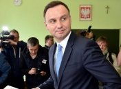 Экзит-пол: В Польше оппозиционный кандидат опережает Коморовского