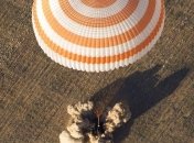 Троє космонавтів МКС приземлилися у Казахстані