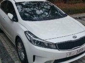 Новый седан Kia K3 заметили без маскировки