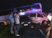 Жуткая авария на Львовщине: пострадали 12 детей, один водитель погиб (Фото)