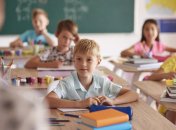 Школьники в Украине сильно перегружены
