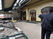 Из поезда, который врезался в вокзал в Нью-Джерси, достали "черный ящик"