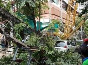 В центре столицы Таиланда упал строительный кран, есть пострадавшие