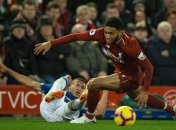 Основной защитник Ливерпуля сломал ногу и пропустит Boxing day