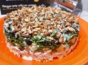 Салат получается не только вкусным, но и красивым