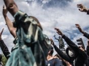 Смягчение карантина: французам разрешили протестовать