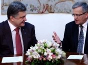 Порошенко и Коморовский обсудили ситуацию на Донбассе  