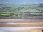 Сорванные крыши и поваленные деревья: Ураган "Офелия" накрыл Ирландию