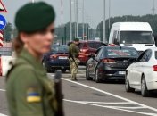 Выезд за границу в стране ограничен из-за агрессии РФ