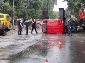 На Прикарпатье разбилась пожарная машина, пострадали спасатели (фото)