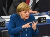 Заявление Меркель о европейской армии вызвало бурные аплодисменты