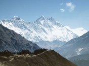 Группа из восьми альпинистов потерялась в Гималаях 