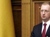 Яценюк считает, что Азарова нужно посадить 