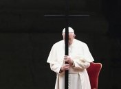 Папа Римський провів Хресну ходу без глядачів у Ватикані (Відео)